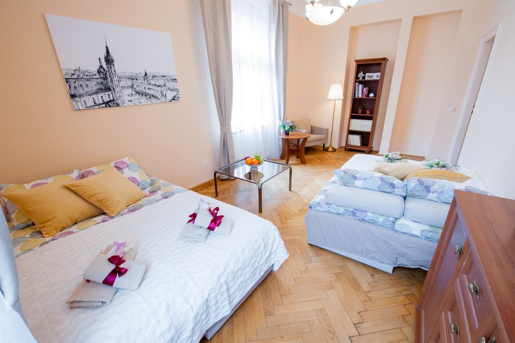 Apartments Roman Apartament *